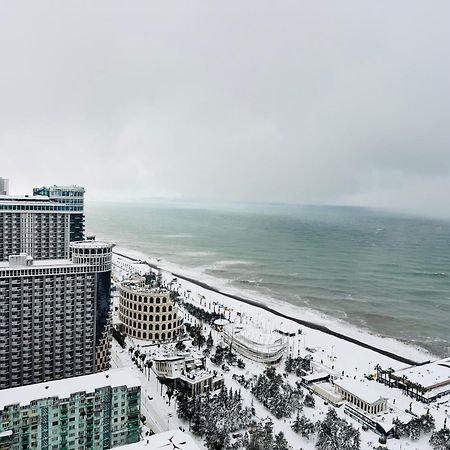 Orbi City Apartments On The Beach Батуми Екстериор снимка