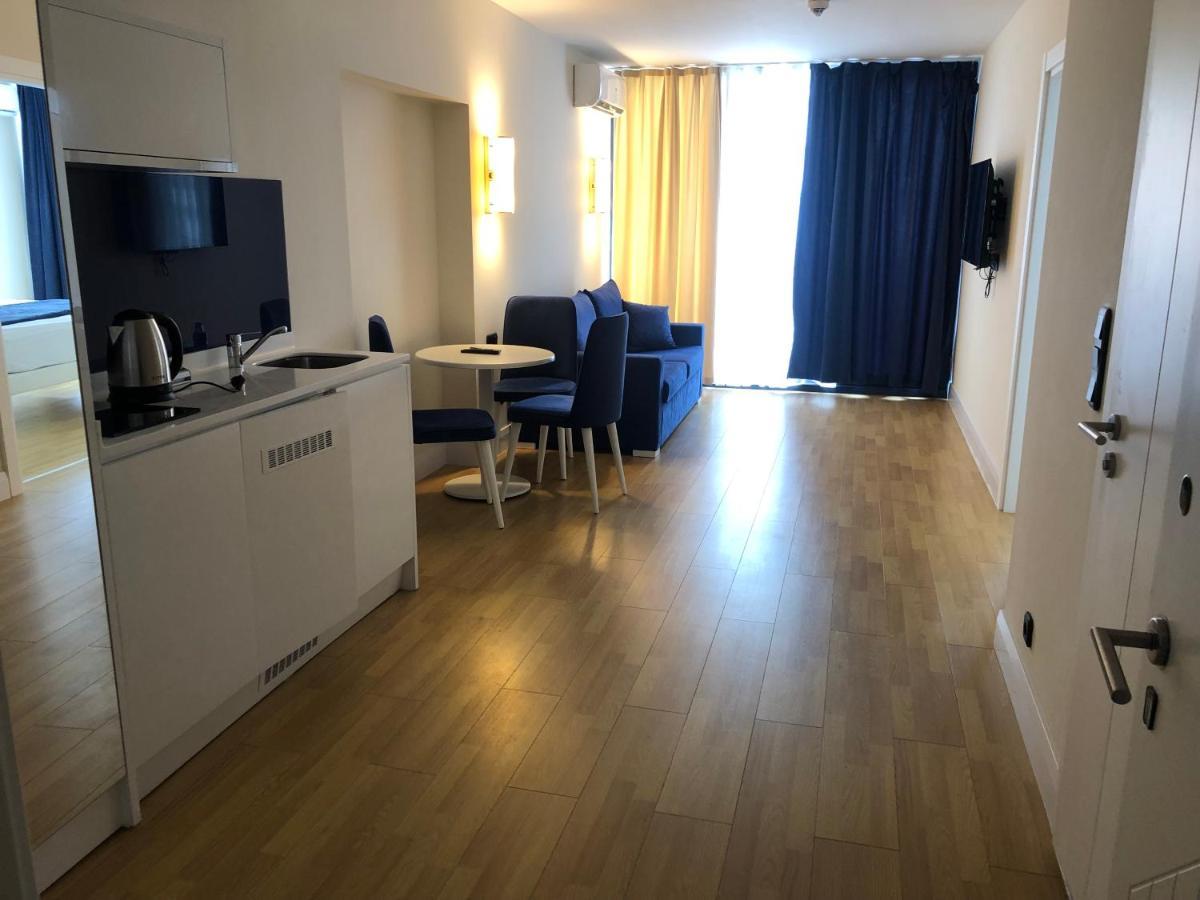 Orbi City Apartments On The Beach Батуми Екстериор снимка