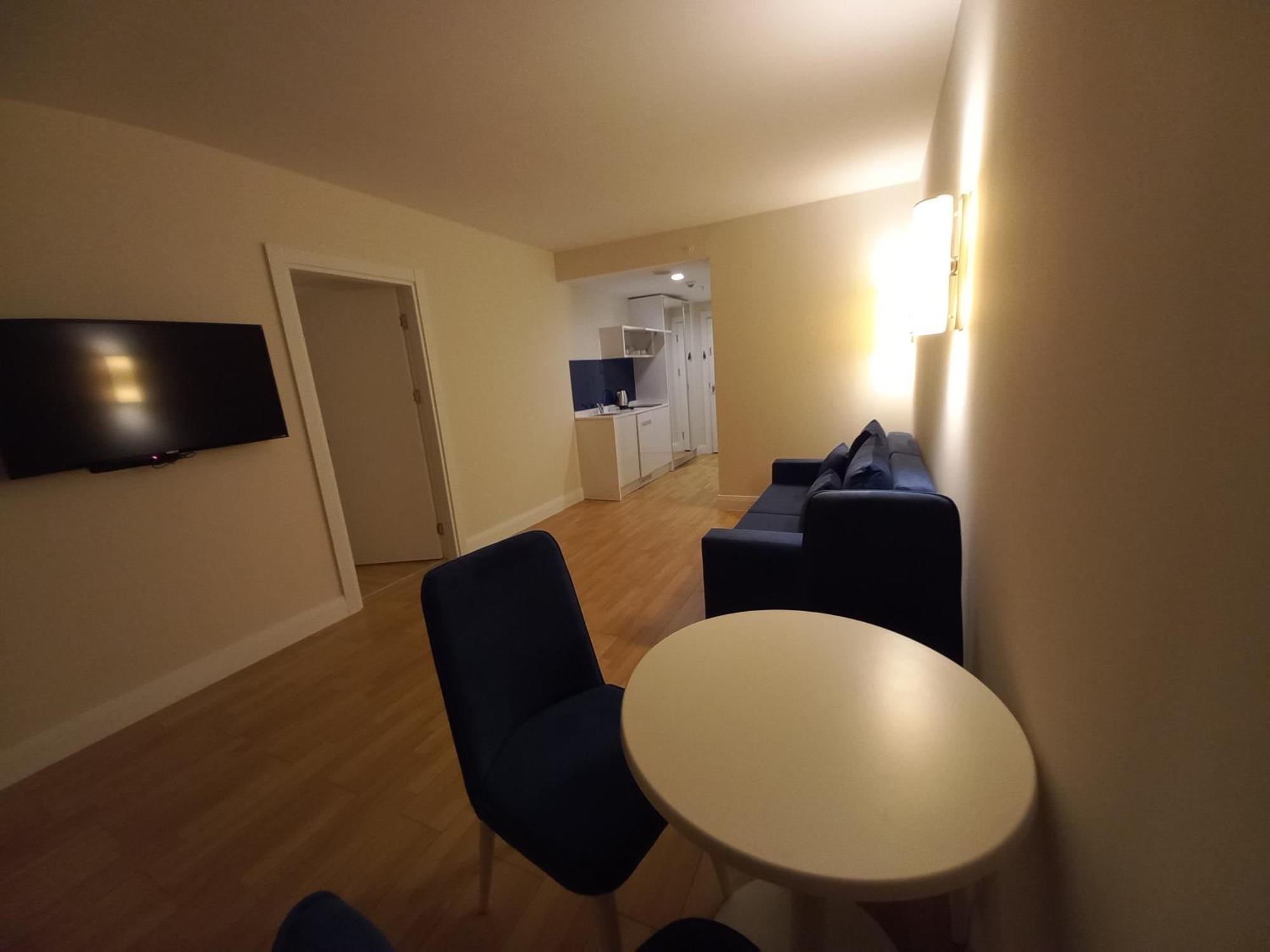 Orbi City Apartments On The Beach Батуми Екстериор снимка