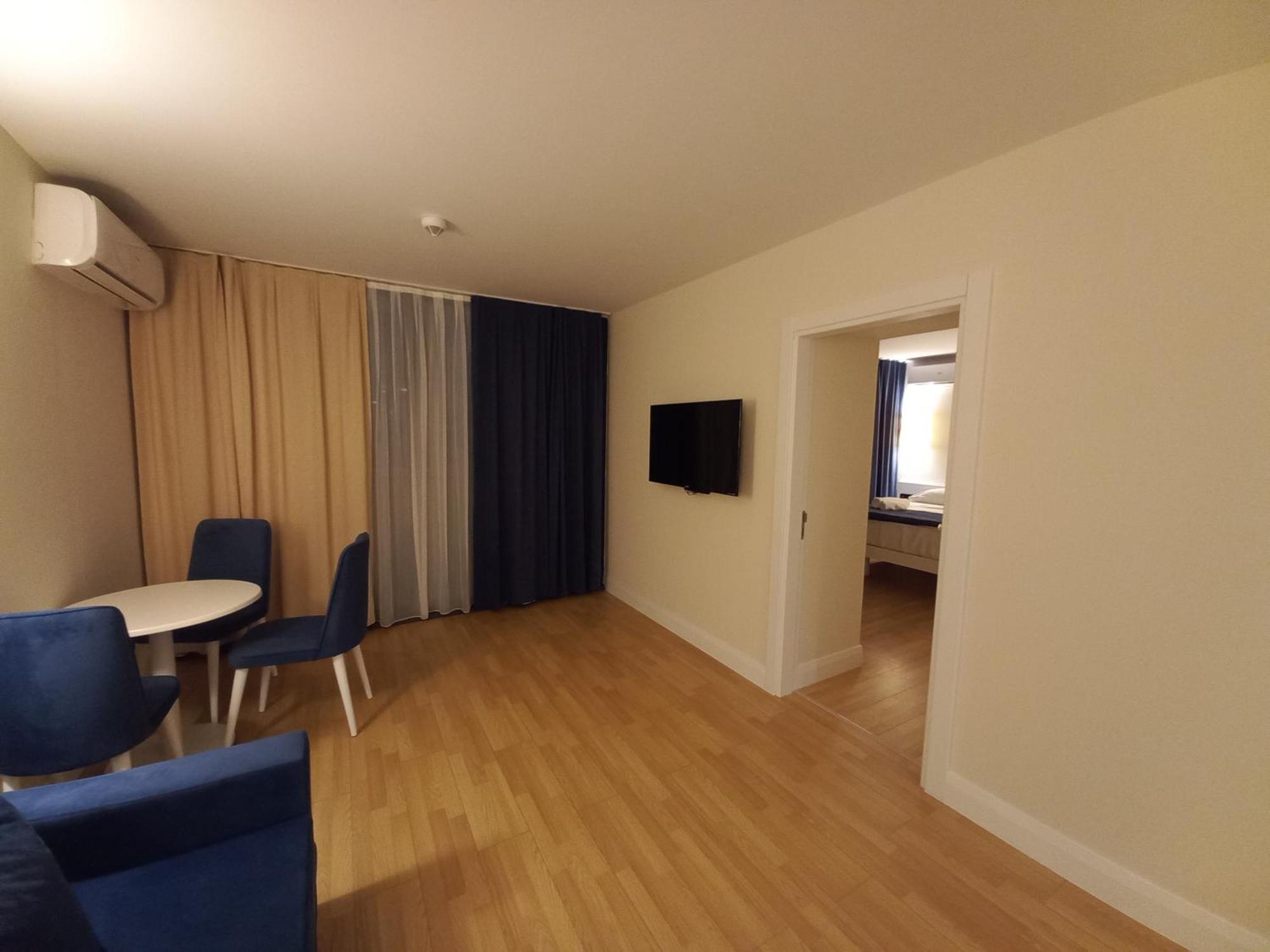 Orbi City Apartments On The Beach Батуми Екстериор снимка